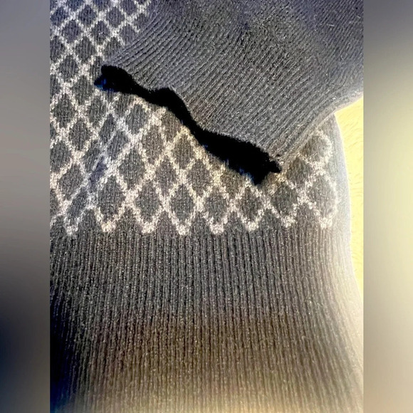 Jos. A. Bank Sz M Black & Gray Diamond Jacquard Pattern V-Neck Sweater Wool - Picture 7 of 16